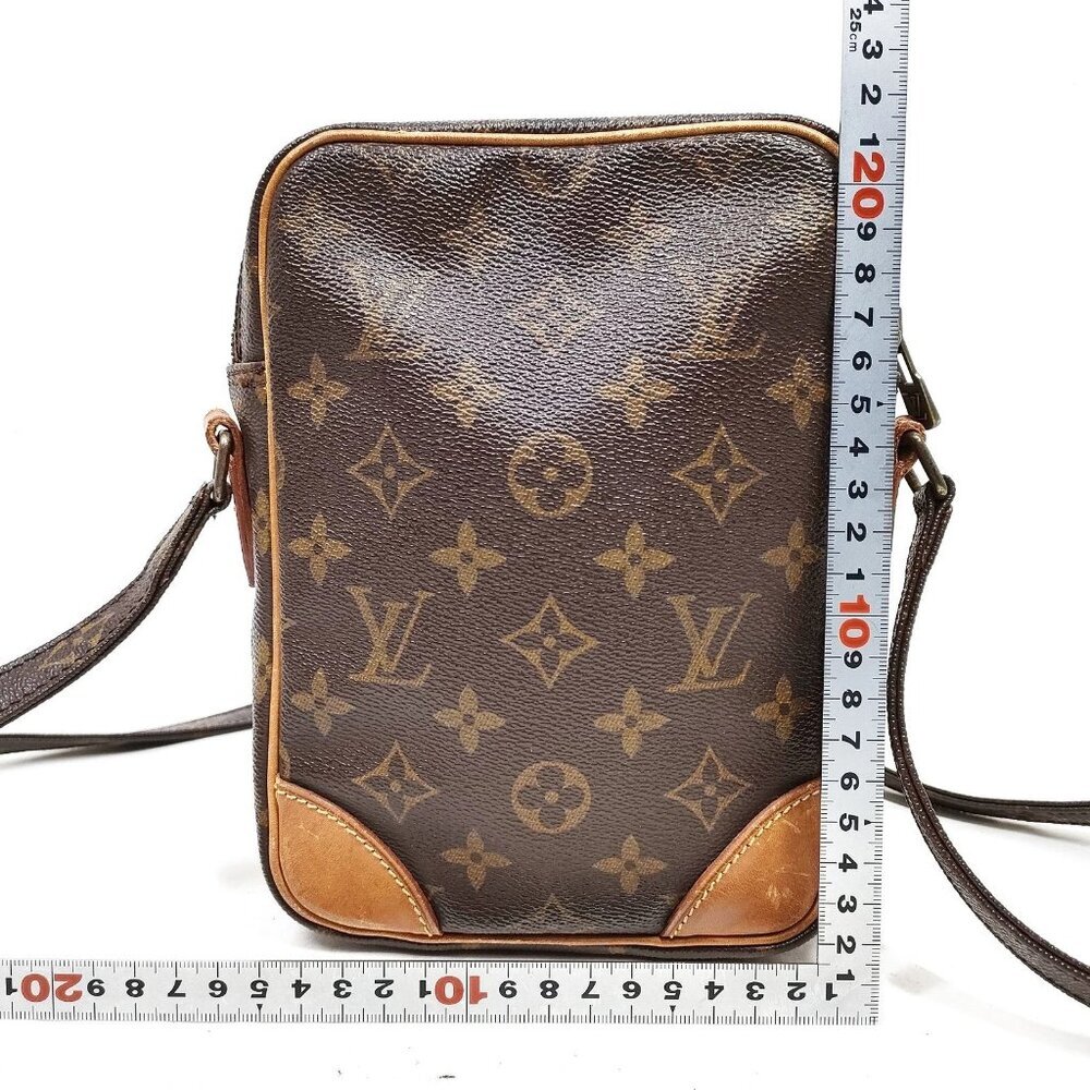 Authentic Louis Vuitton Amazon Brown Monogram Crossbody 147-112025-3981171 - Picture 3 of 10
